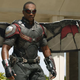 Ilustración para el artículo titulado Anthony Mackie se enteró de cuál iba a ser el destino de Falcon en Avengers: Endgame por otro actor